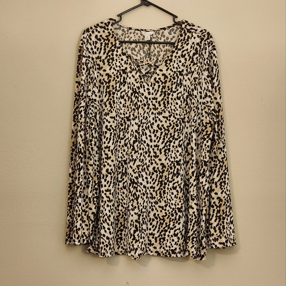 Cheetah print, long sleeve blouse.  XL